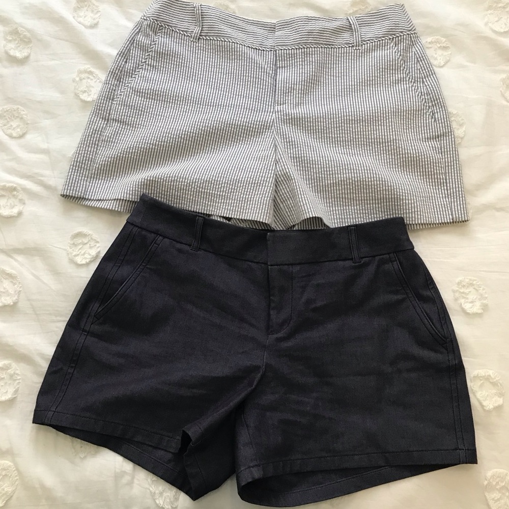 Elle Casual / Dress Shorts Pair Size 4
